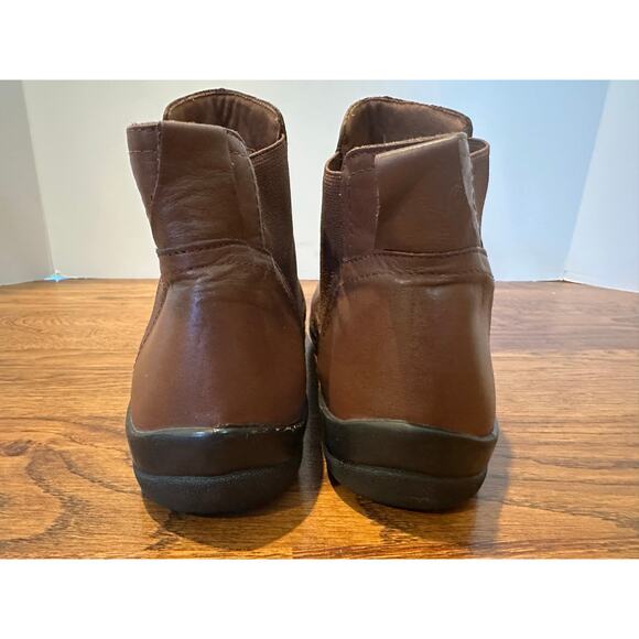 David Tate Space Leather Chelsea Booties - Brown - Size 8W Everyday Style - Picture 5 of 11